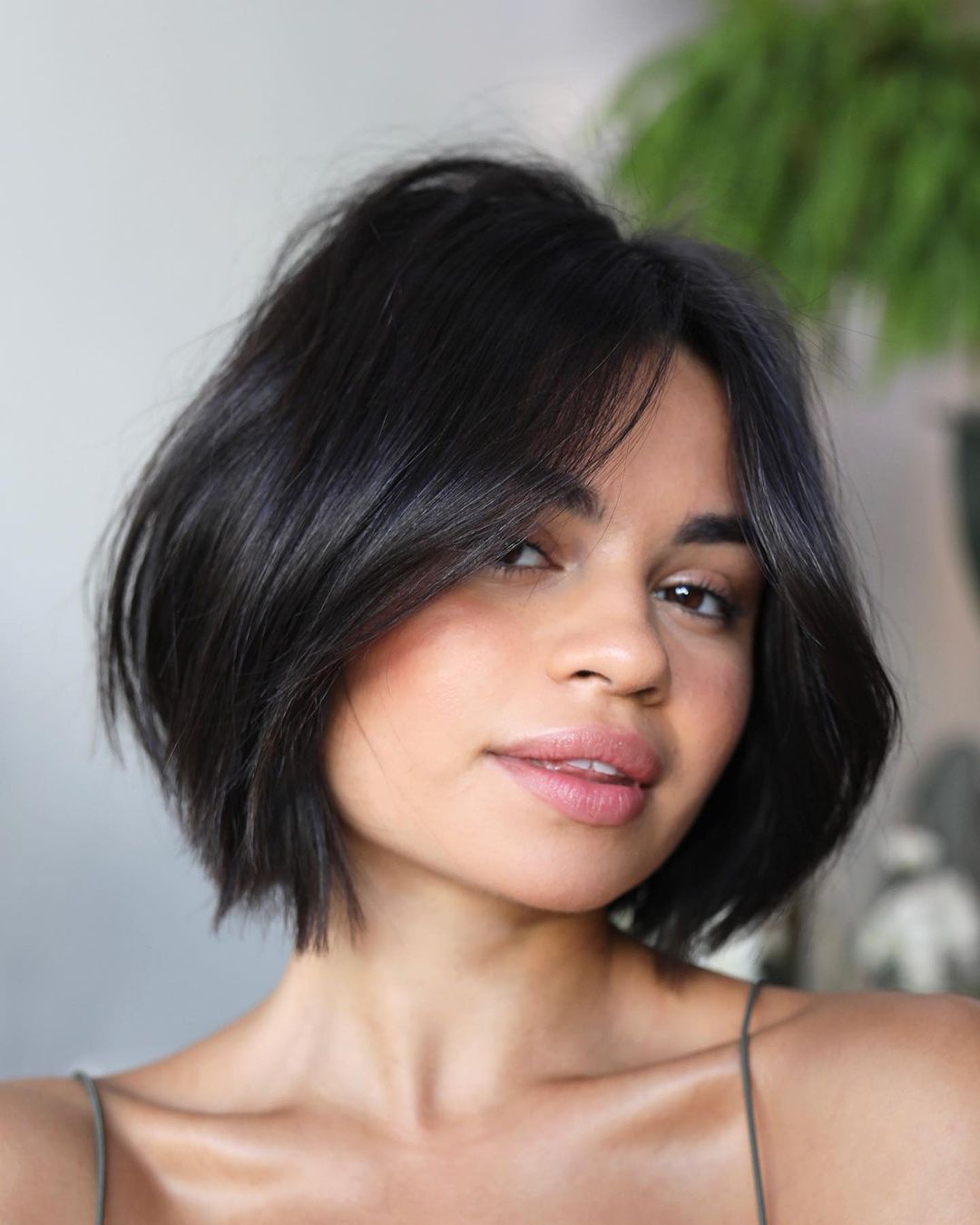 Brunette Bob with Curved Front Pieces