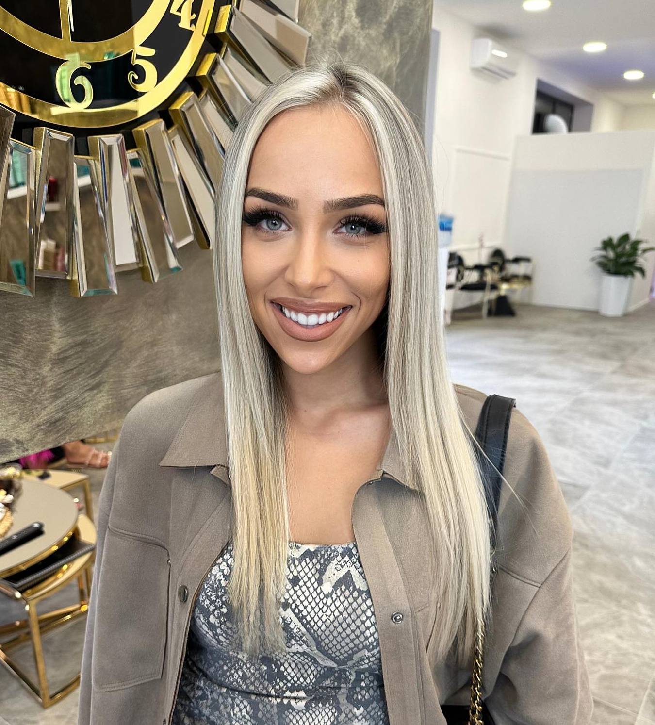 Icy Blonde Straight Hairstyle