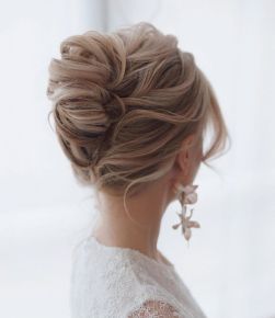 60 Trendiest Updos for Medium Length Hair