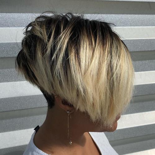 Inverted Jaw-Length Bob with Blonde Balayage