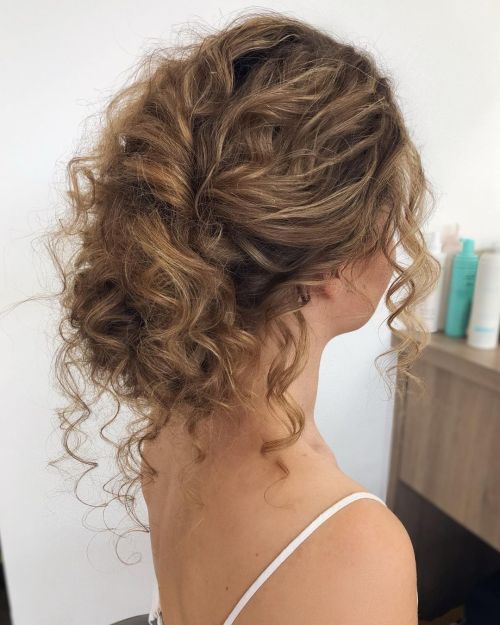 Curly Hairstyle for Special Occasions