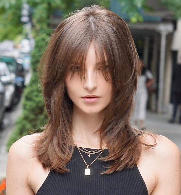 Low Maintenance Hairstyle for Mid Length Thin Hair