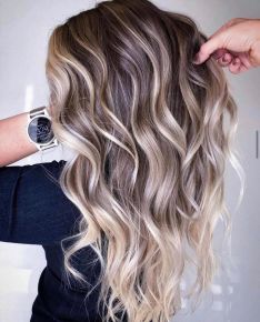 50 Blonde Highlights to Play Around with Your Hairstyle