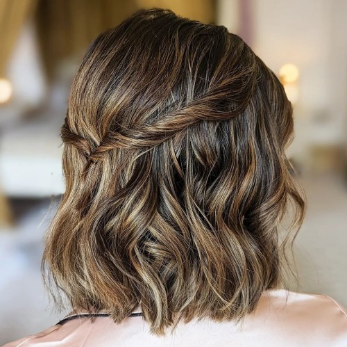 Simple Wavy Bob Half Updo